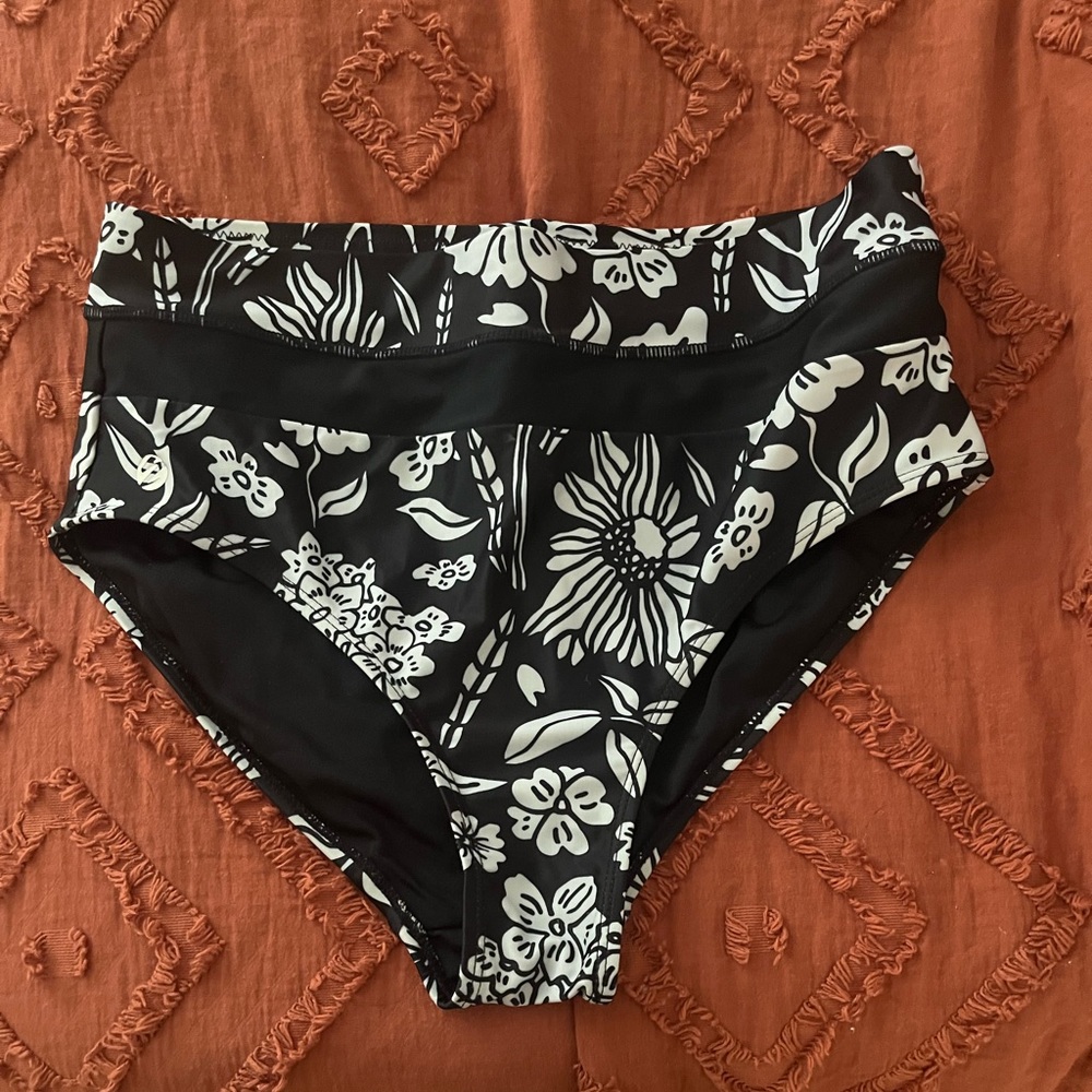 Mid-rise Nani swim bottoms